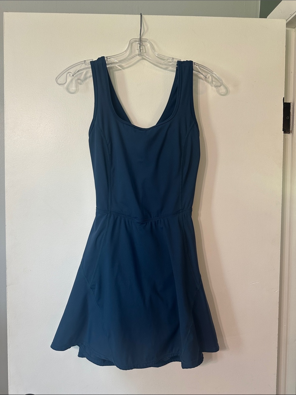 Halara Sleeveless Fit-and-Flare Active
Dress with Shorts Women's Small